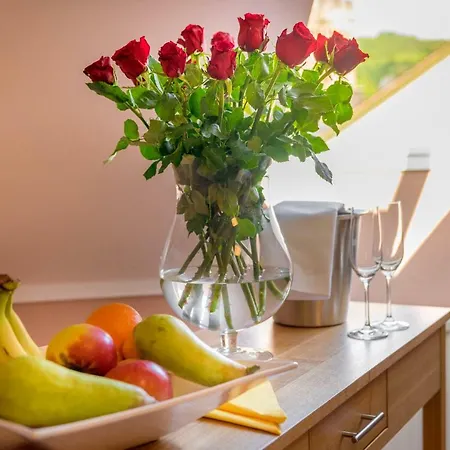 Goldener Pfropfenzieher Otel