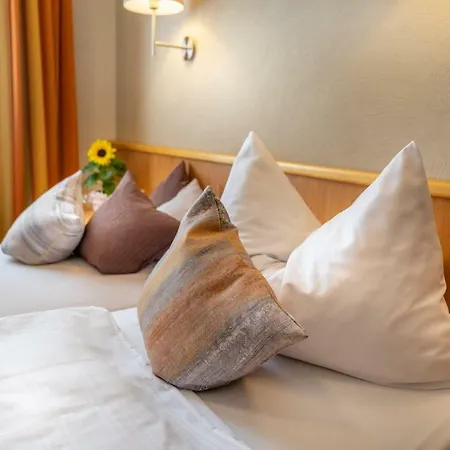 Otel Goldener Pfropfenzieher