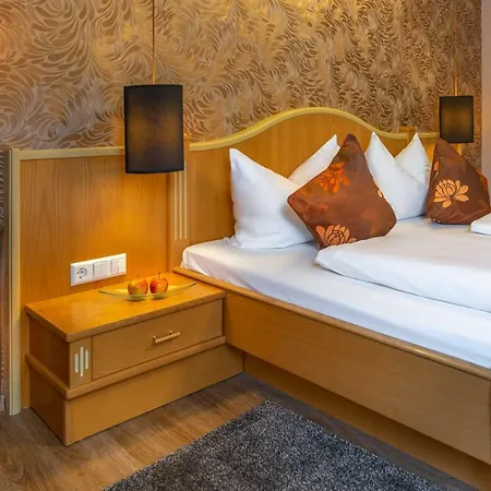 Goldener Pfropfenzieher Otel