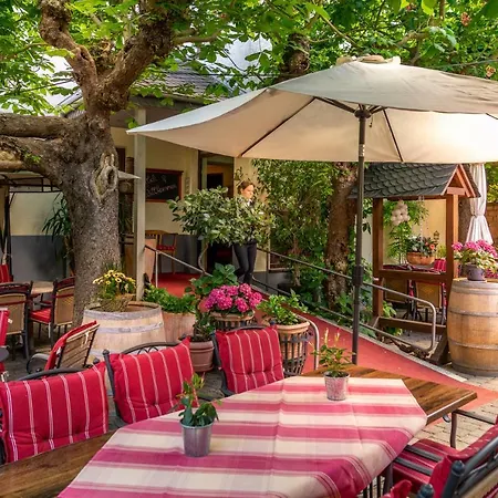 Goldener Pfropfenzieher Otel