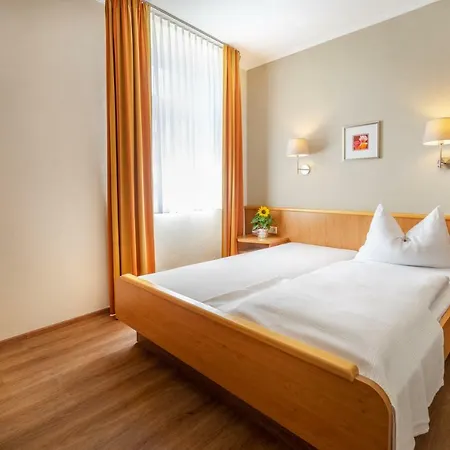 Goldener Pfropfenzieher Hotel 3*
