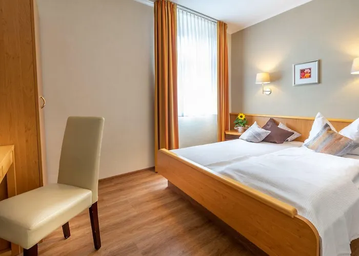 Goldener Pfropfenzieher Hotel 3*